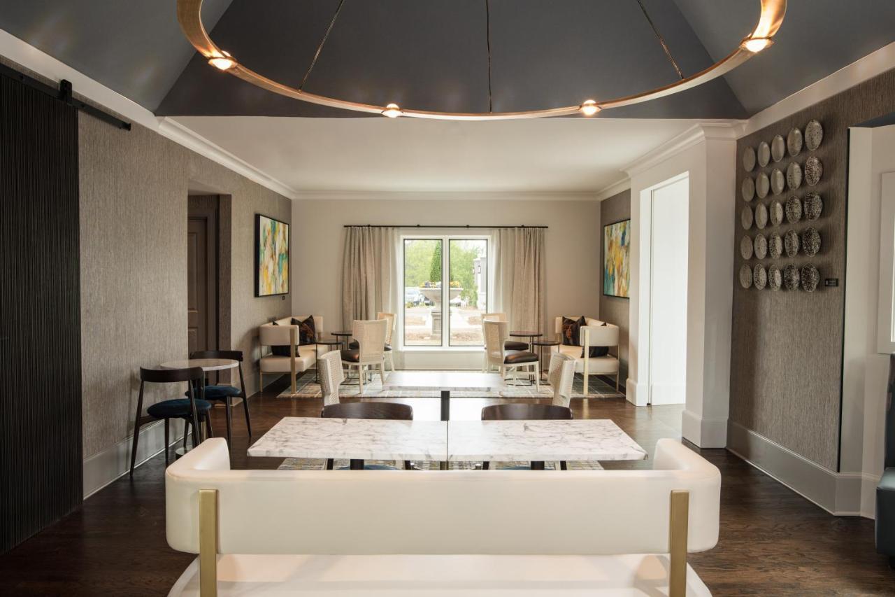 Hotel Hartness Гринвилл Экстерьер фото